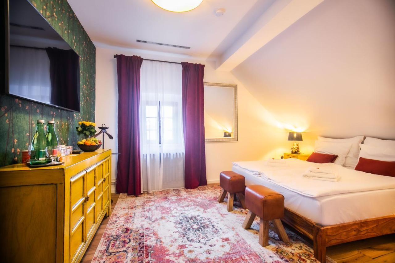 Český Krumlov Pension Adalbert מראה חיצוני תמונה